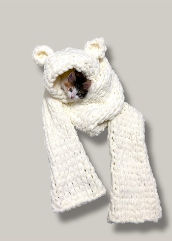 Kapüşonlu Beyaz Atkı - Görsel 2