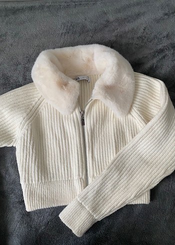 Zara ZARA Kürk Detaylı Beyaz Kadın Hırka