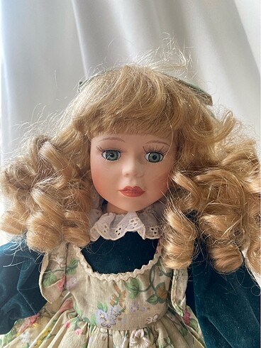 American Vintage Porselen bebek