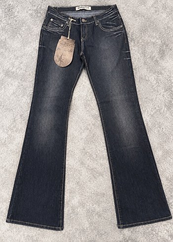American Vintage Modocco Vintage Y2k Flare Jean