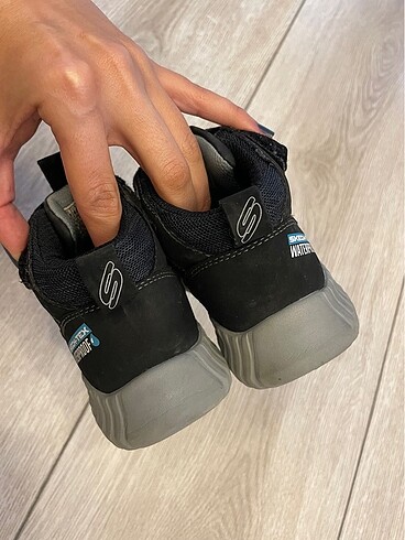 27 Beden Siyah unisex bot