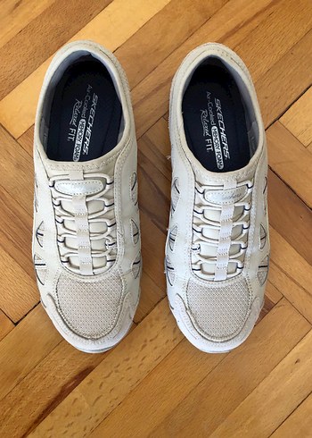 Skechers