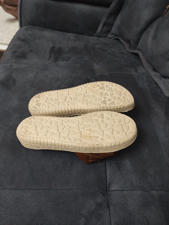 Kahverengi Tokalı Kadın Dolgu Topuk Terlik - Görsel 3