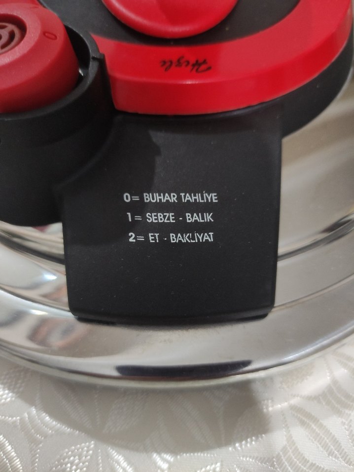 Emsan marka Kırmızı Emniyetli Tencere Kapağı - Görsel 3