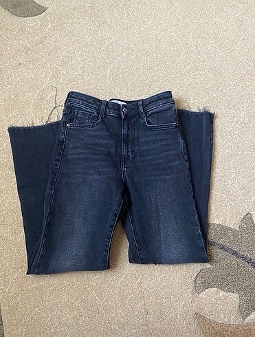 34 Beden Zara high rise mini flare jean