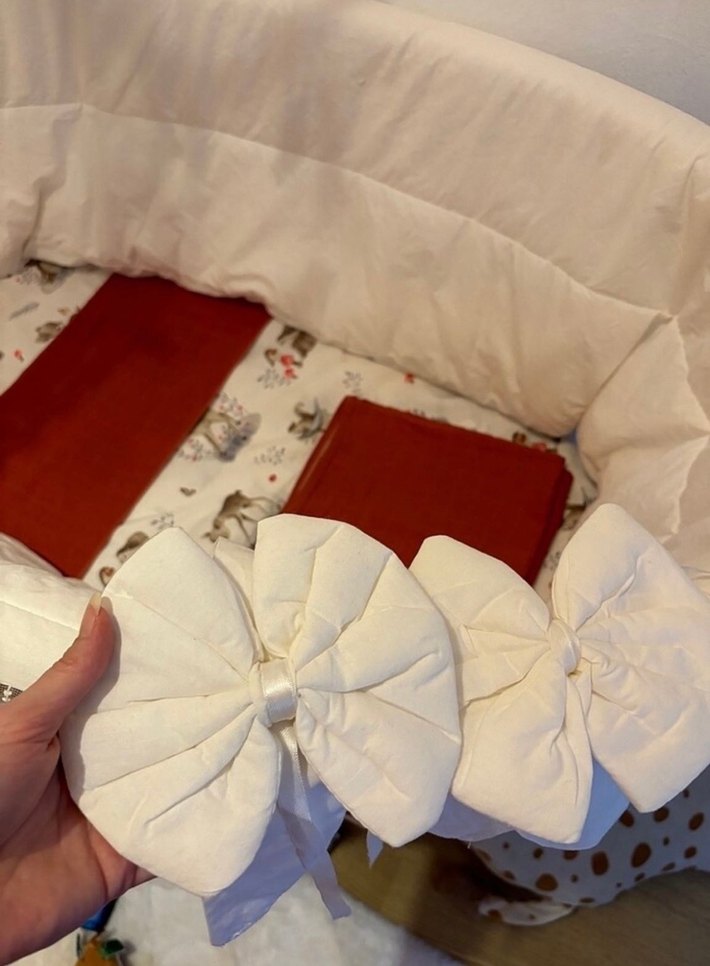 Beyaz Dantel Detaylı Bebek Beşiği - Görsel 4