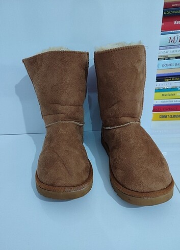 37 Beden Kurdele detaylı taba Ugg bot SATILDI