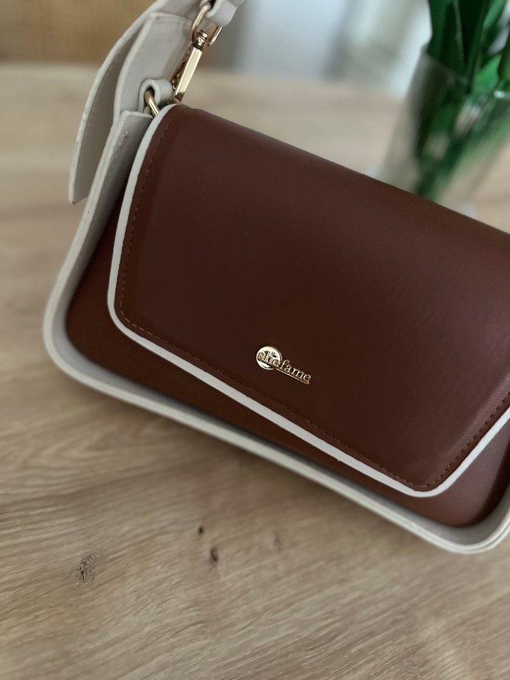 Kahverengi Deri Kadın Çanta - Görsel 2