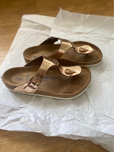 Birkenstock Bakır renginde Birkenstock terlik