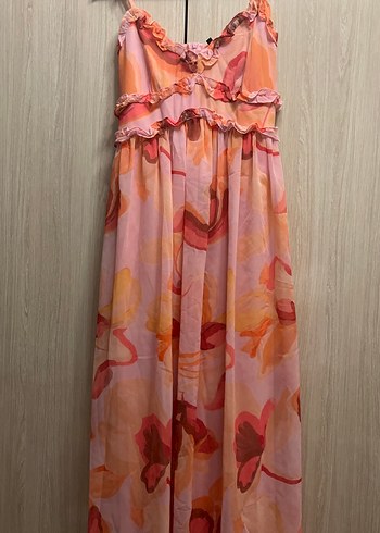 Pembe Renkli Uzun Fırfırlı Ayarlanabilir askılı Elbise