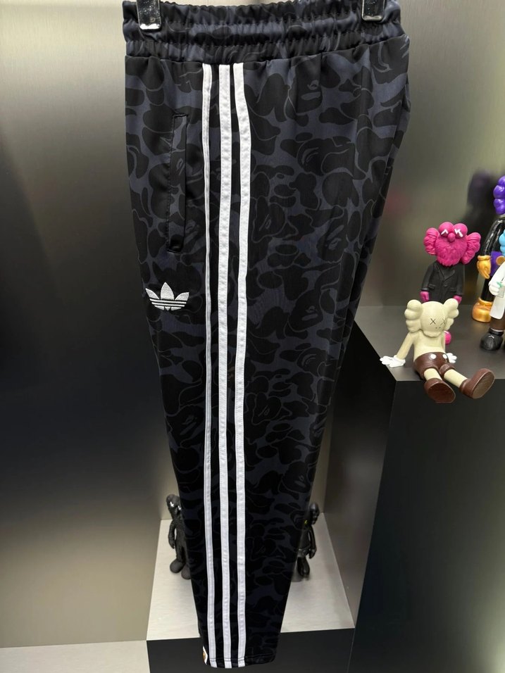 ADİDAS X BAPE EŞOFMAN TAKIMI - Görsel 4