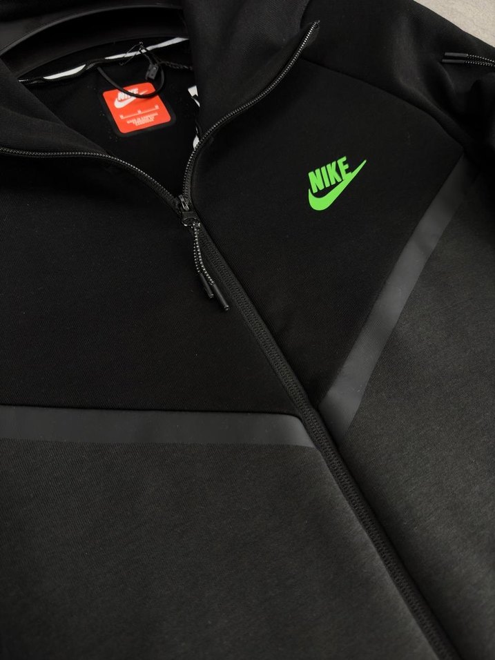 NİKE TECH FLEECE EŞOFMAN TAKIM - Görsel 2