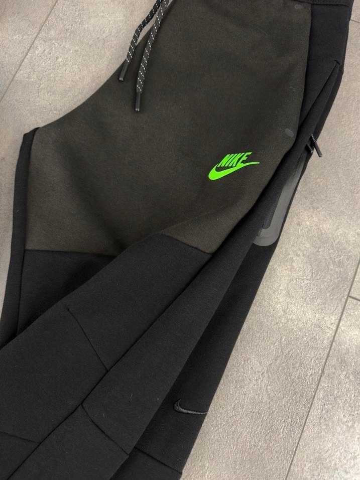 NİKE TECH FLEECE EŞOFMAN TAKIM - Görsel 4