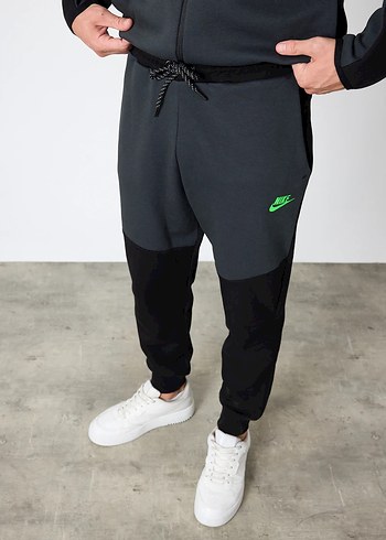 NİKE TECH FLEECE EŞOFMAN TAKIM - Görsel 6