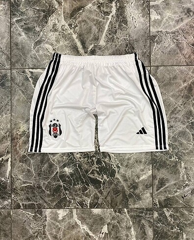 BEŞİKTAŞ YENİ SEZON FUTBOL MAÇ ŞORTU