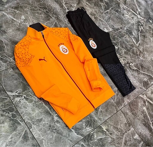 Galatasaray GALATASARAY PUMA ÇOCUK EŞOFMAN TAKIMI