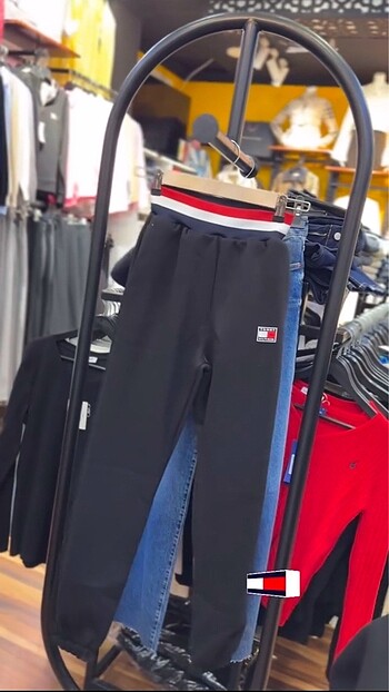 m Beden siyah Renk TOMMY HİLFİGER 3 LÜ TAKIM