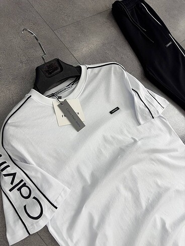 Calvin Klein CALVİN KLEİN ERKEK EŞOFMAN TAKIM