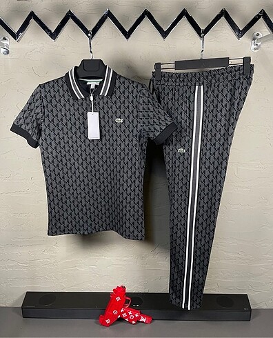 LACOSTE MONOGRAM EŞOFMAN TAKIMI
