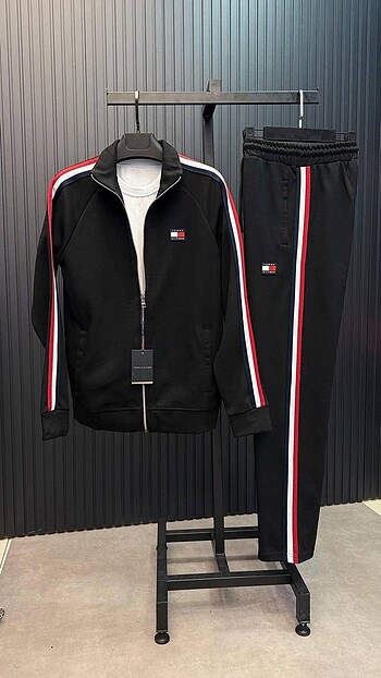 TOMMY HİLFİGER EŞOFMAN TAKIM