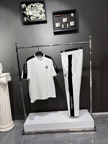 Calvin Klein CALVİN KLEİN ERKEK EŞOFMAN TAKIM