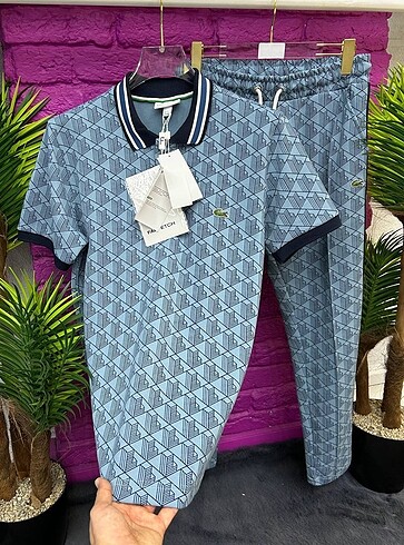LACOSTE MONOGRAM EŞOFMAN TAKIMI