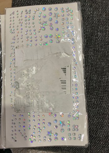 Beyaz ve Parlak yüz Tırnak Süslemeleri - Görsel 3