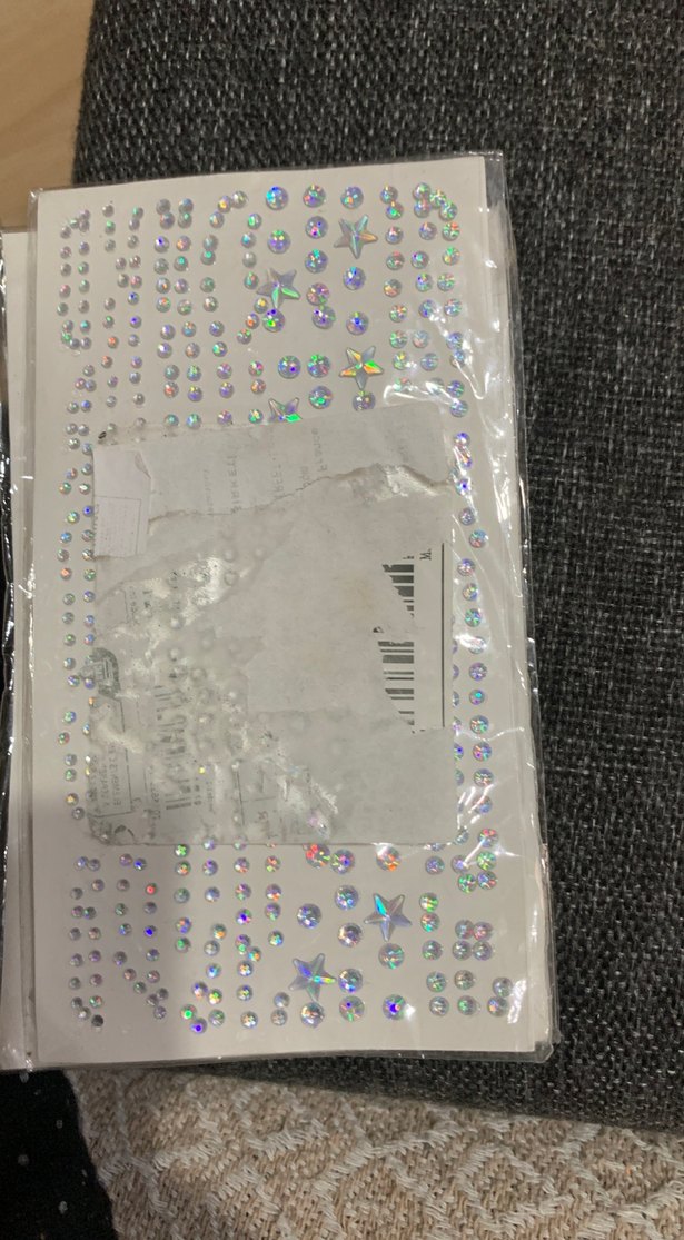 Beyaz ve Parlak yüz Tırnak Süslemeleri - Görsel 3