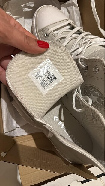 39 Beden beyaz Renk CONVERSE DERİ 39