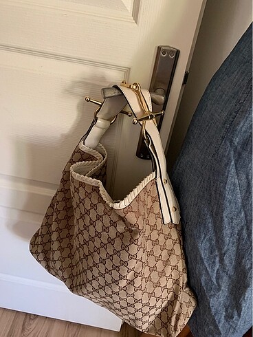 GUCCİ BÜYÜK BOY KOL ÇANTASI