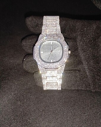 iced out saat