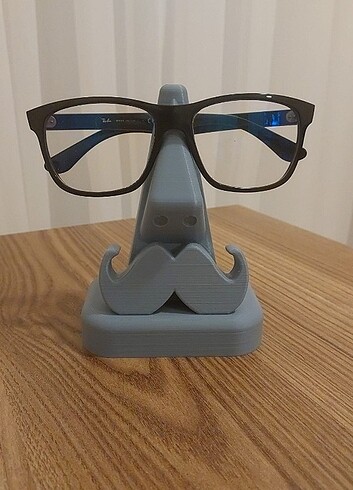 3D Printed Özel Tasarım Bıyıklı Gözlük Standı 