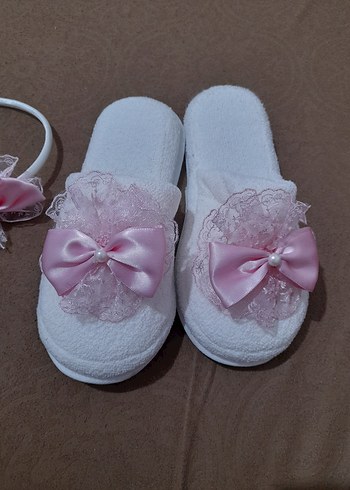 Dantel ve Fiyonklu Pembe Kadın Terlik Seti - Görsel 5