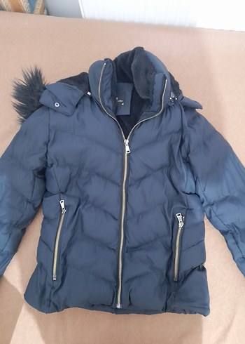 siyah Fermuarlı Kadın Mont sungerinde yüzlerinde kayma var - Görsel 4