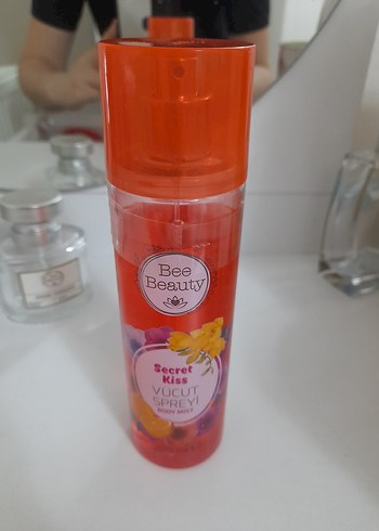 Bee Beauty Secret Kiss Vücut Spreyi 200 ml - Görsel 2