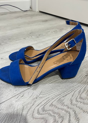 Mavi Süet Dolgu Topuklu Kadın Ayakkabı - Görsel 3
