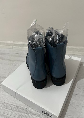 Gön Deri Mavi Hakiki Deri Bağcıklı Kadın Bot - Görsel 2