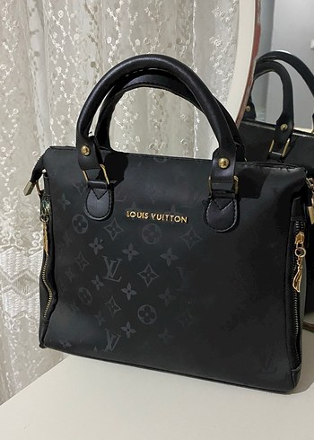 Louis Vuitton Siyah Deri Kadın Çanta