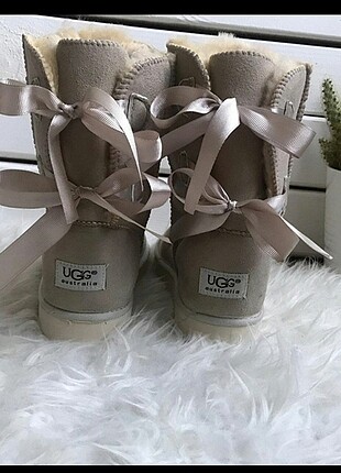 Ugg Uzun bot 