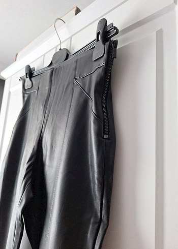 Siyah Deri Kadın Skinny Pantolon - Görsel 3