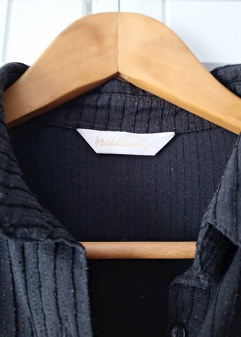 Düğmeli Siyah Kadın Gömlek - Görsel 2