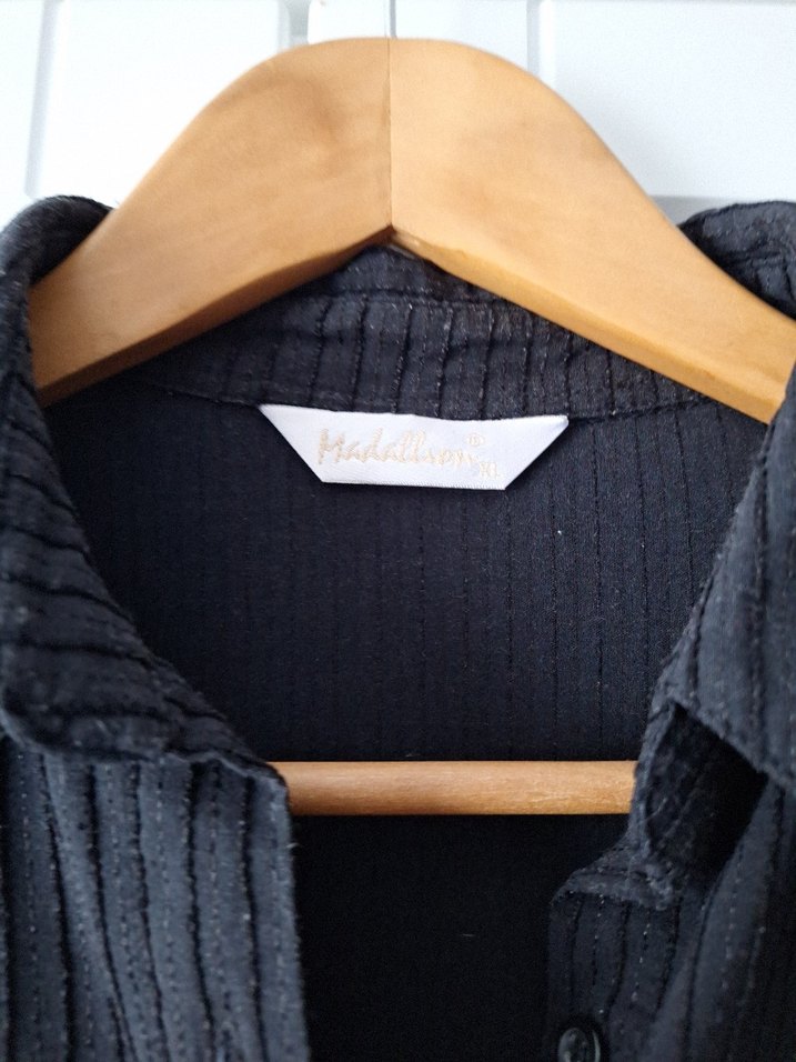 Düğmeli Siyah Kadın Gömlek - Görsel 2