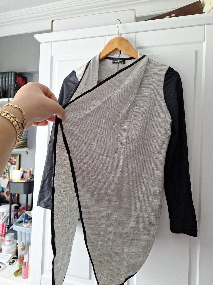 Gri Kadın Uzun Kollu Salaş Hırka - Görsel 4