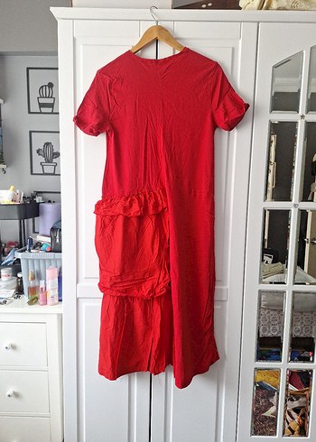 Kırmızı elbise - Görsel 4
