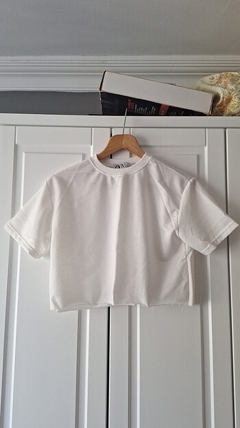Zara crop