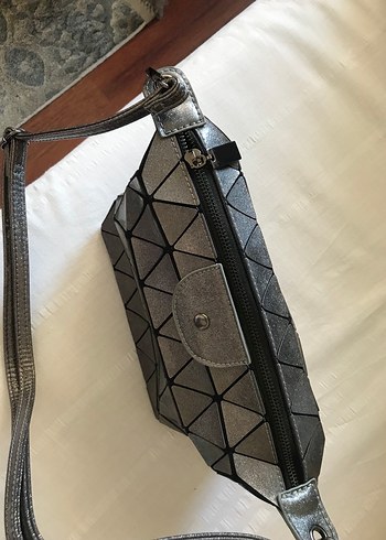 Gri Deri Geometrik Desenli Kadın Çanta - Görsel 2