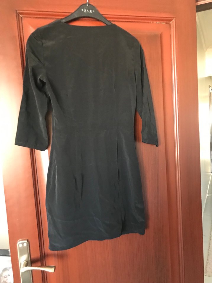 Yuvarlak Yaka Siyah Midi Kadın Elbise - Görsel 5