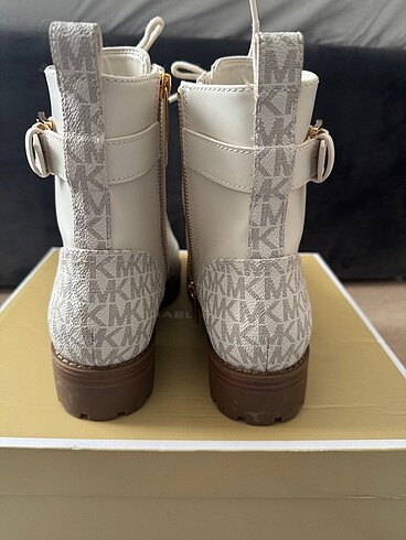 38 Beden Michael Kors bot