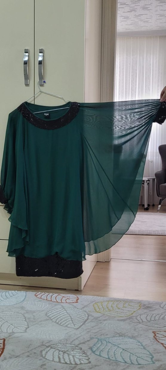 Uzun Kollu Drapeli Yeşil Straplez Elbise - Görsel 5