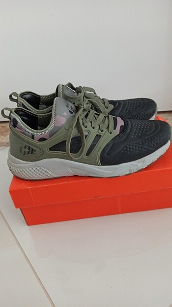 Unisex spor ayakkabı